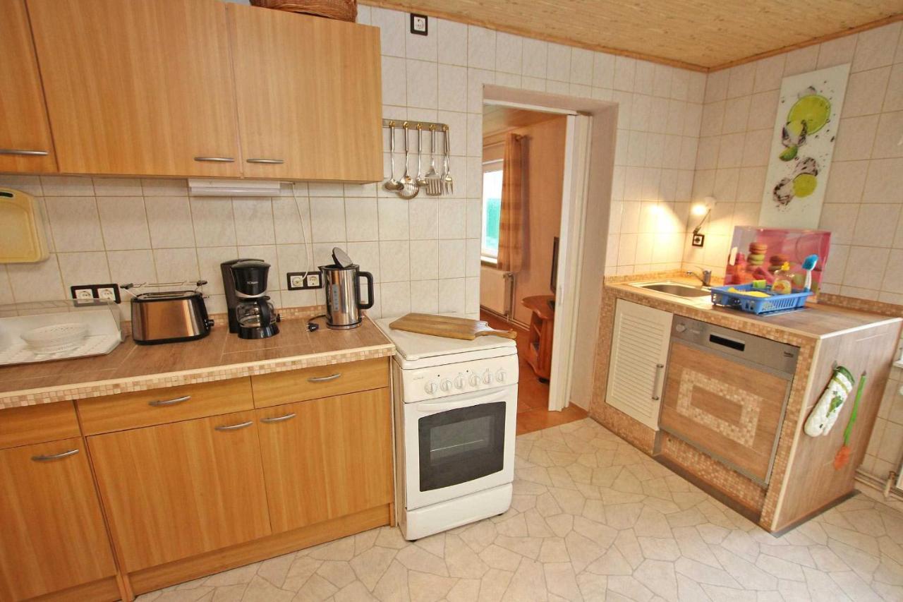 Ferienwohnungen Retzow See 5610 Rechlin Bilik gambar