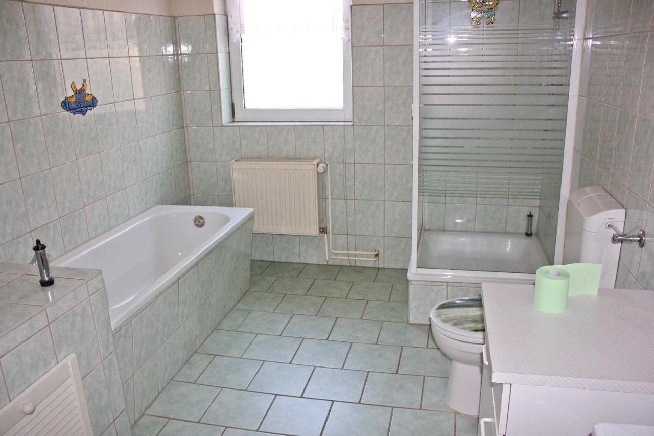 Ferienwohnungen Retzow See 5610 Rechlin Bilik gambar